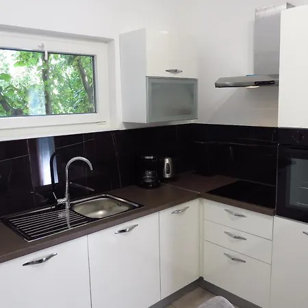 Apartament Apartman Niko Sinj