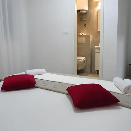 Apartman Niko Sinj